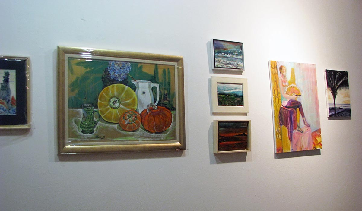 Traditional New Year's sales exhibition of ZDSLU members