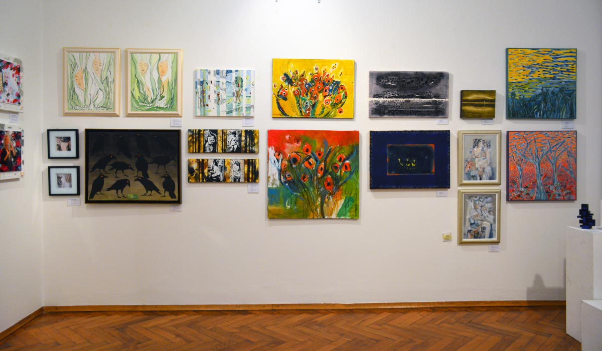 Traditional New Year's sales exhibition of ZDSLU members