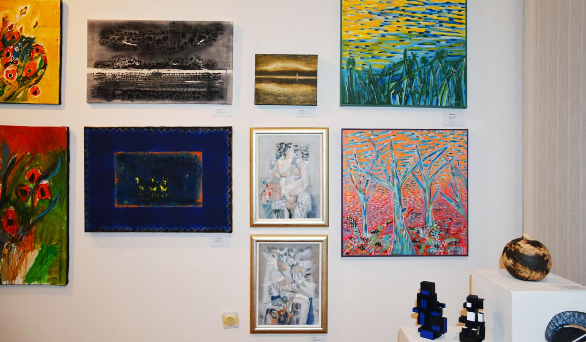 Traditional New Year's sales exhibition of ZDSLU members